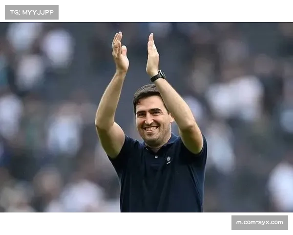 伯恩茅斯三连胜暂升第二 伊劳拉战术体系见效